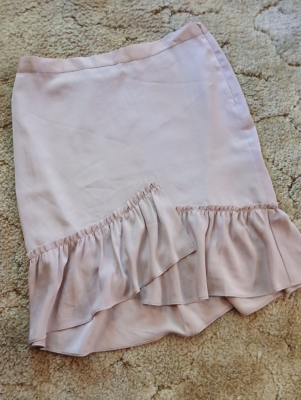 Banana Republic Pale Pink Ruffle Hem Skirt